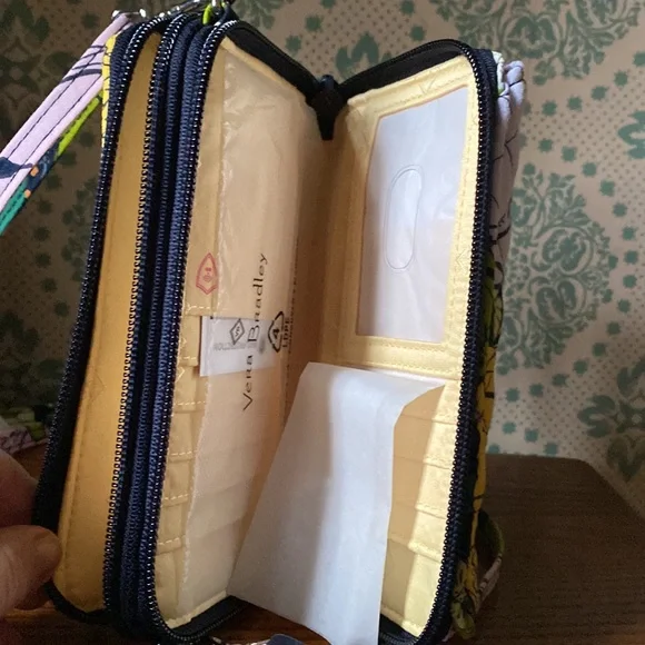 πHPπ NWT Vera Bradley RFID All in One Crossbody: Bloom Boom - Picture 10 of 14